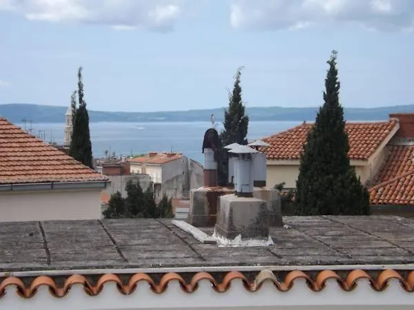Split Holidays 16